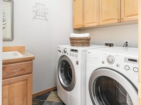 8233 NE 163rd Place, Kenmore WA 98028