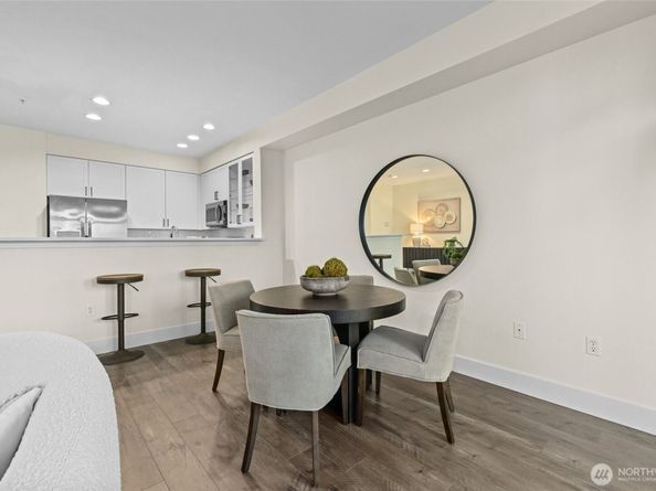 5541 Lakemont Boulevard SE 805, Bellevue WA 98006