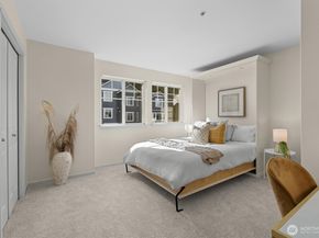 5541 Lakemont Boulevard SE 805, Bellevue WA 98006