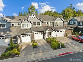 5541 Lakemont Boulevard SE 805, Bellevue WA 98006