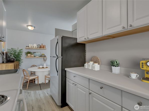 2524 Boyer Avenue E 322, Seattle WA 98102