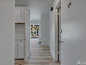 2524 Boyer Avenue E 322, Seattle WA 98102