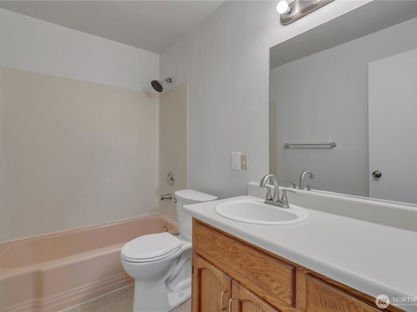 2524 Boyer Avenue E 322, Seattle WA 98102