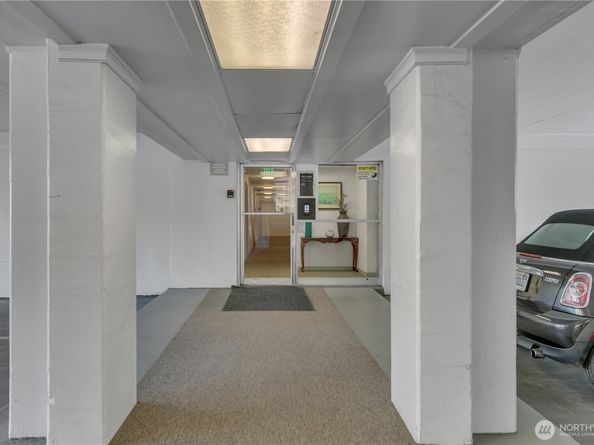 2524 Boyer Avenue E 322, Seattle WA 98102