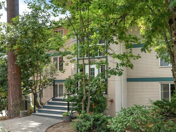 5630 200th Street SW B119, Lynnwood WA 98036