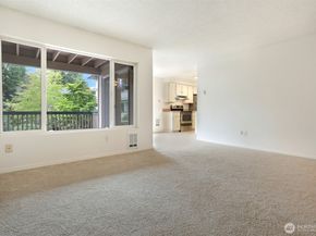 5630 200th Street SW B119, Lynnwood WA 98036