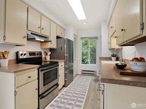 5630 200th Street SW B119, Lynnwood WA 98036