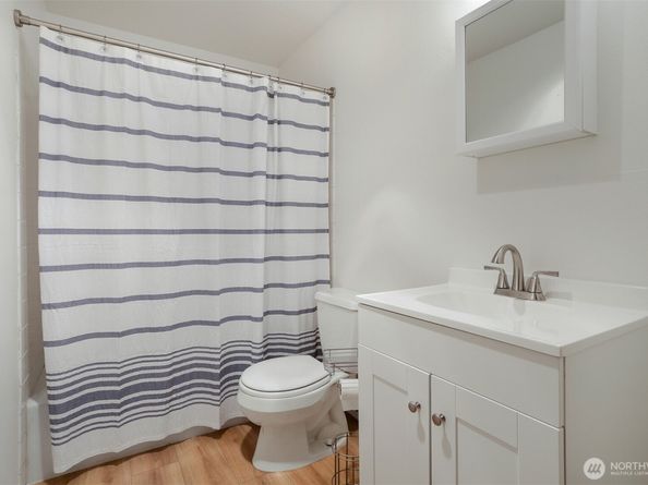 5630 200th Street SW B119, Lynnwood WA 98036