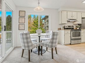 5630 200th Street SW B119, Lynnwood WA 98036