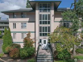 5630 200th Street SW B119, Lynnwood WA 98036