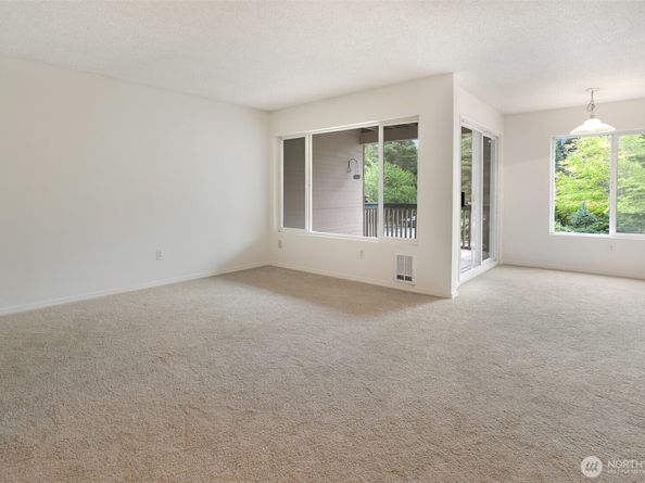 5630 200th Street SW B119, Lynnwood WA 98036
