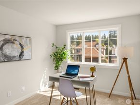 25610 SE 41st Street, Sammamish WA 98029