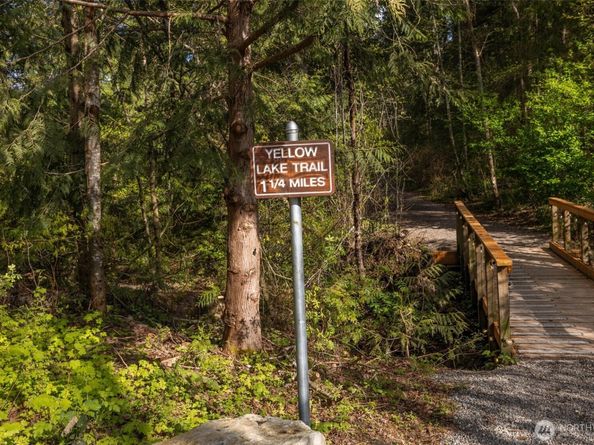 25610 SE 41st Street, Sammamish WA 98029