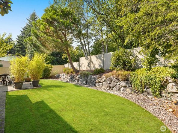25610 SE 41st Street, Sammamish WA 98029