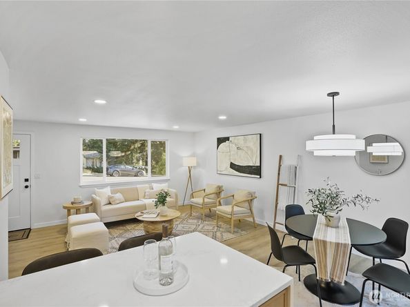 4515 181st Place SW, Lynnwood WA 98037