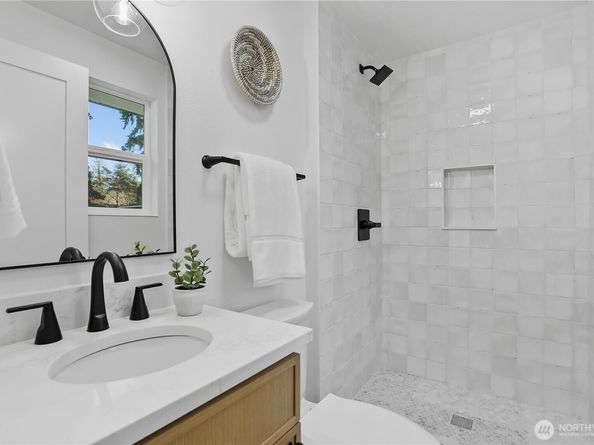 4515 181st Place SW, Lynnwood WA 98037