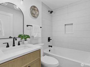 4515 181st Place SW, Lynnwood WA 98037