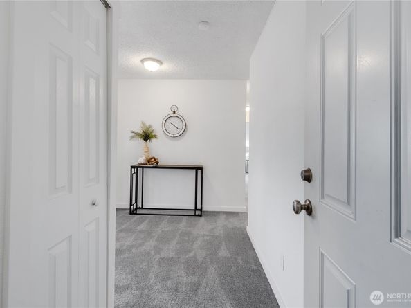 23605 112th Avenue SE B204, Kent WA 98031