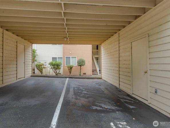 23605 112th Avenue SE B204, Kent WA 98031