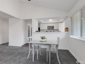 23605 112th Avenue SE B204, Kent WA 98031