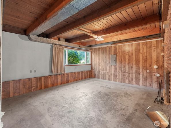 1027 S 112th Street, Seattle WA 98168