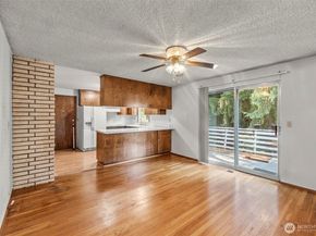 1027 S 112th Street, Seattle WA 98168