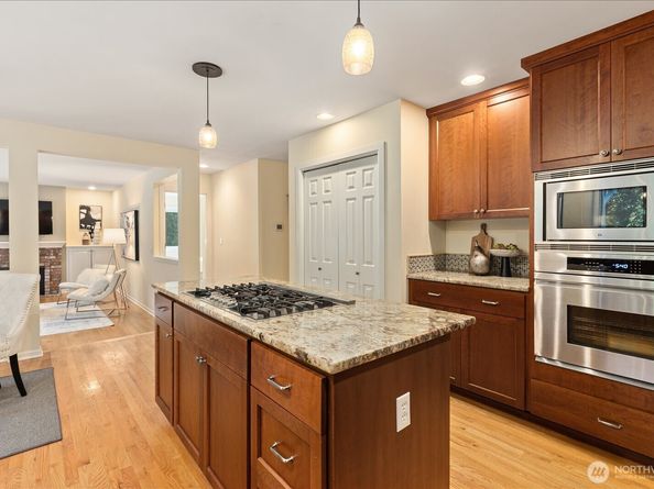 21407 NE 146th Place, Woodinville WA 98077