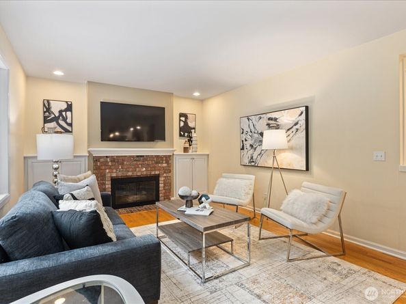 21407 NE 146th Place, Woodinville WA 98077