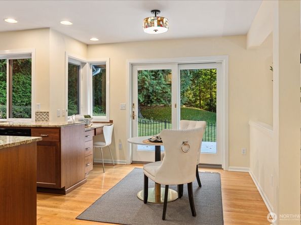 21407 NE 146th Place, Woodinville WA 98077