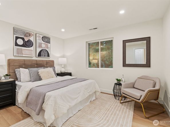 2709 229th Place NE, Sammamish WA 98074