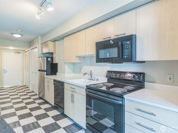 1100 106th Avenue NE 508, Bellevue WA 98004
