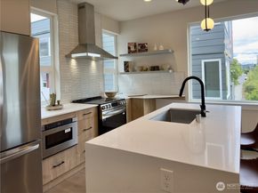 6945 42nd Avenue S, Seattle WA 98118