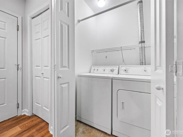 4722 12th Avenue NE 203, Seattle WA 98105