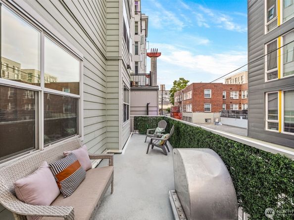4722 12th Avenue NE 203, Seattle WA 98105