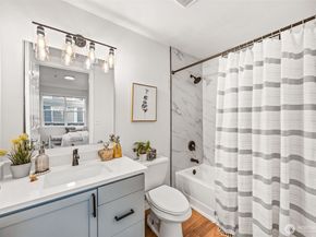 4722 12th Avenue NE 203, Seattle WA 98105