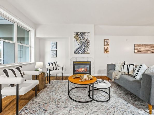 4722 12th Avenue NE 203, Seattle WA 98105
