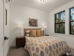 8013 131st Place NE, Kirkland WA 98033