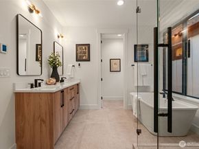 8013 131st Place NE, Kirkland WA 98033