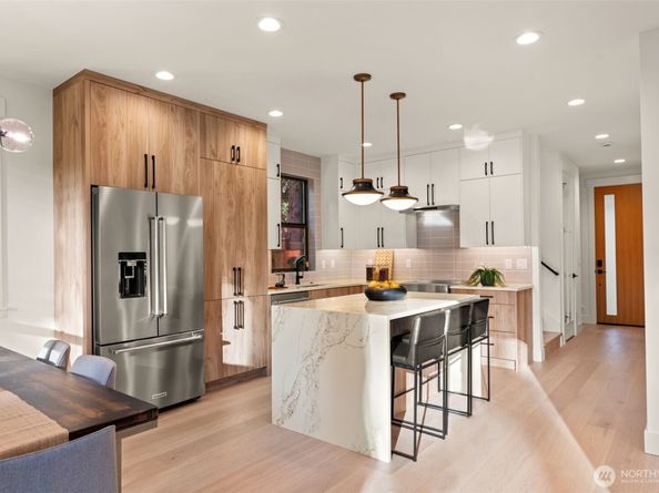 8013 131st Place NE, Kirkland WA 98033