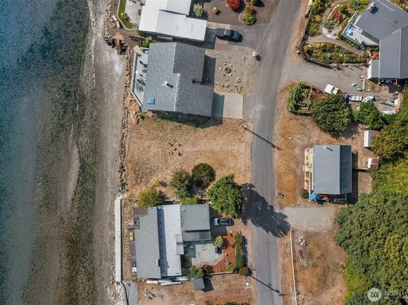 27523 SW Sandy Shores Drive, Vashon WA 98070