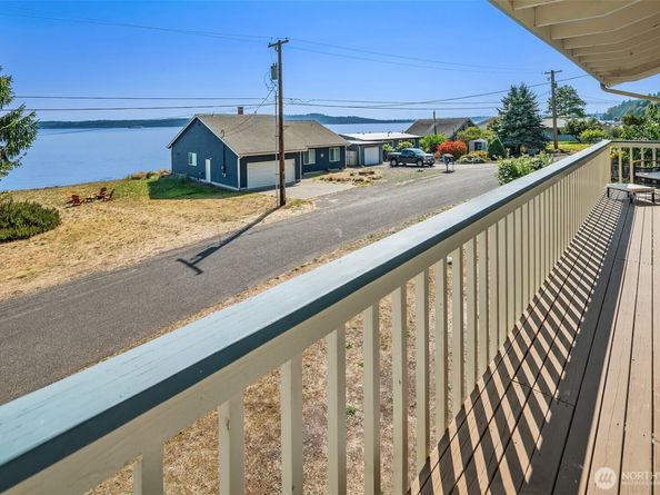 27523 SW Sandy Shores Drive, Vashon WA 98070
