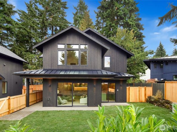 6816 128th Avenue NE, Kirkland WA 98033