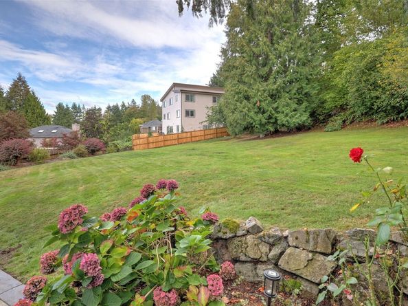 15812 140th Court SE, Renton WA 98058