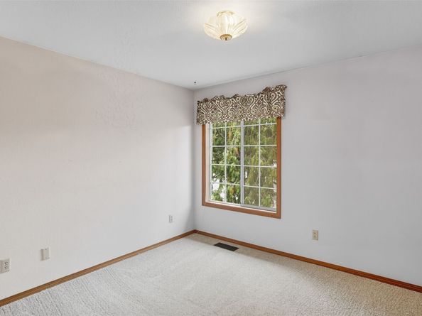 15812 140th Court SE, Renton WA 98058