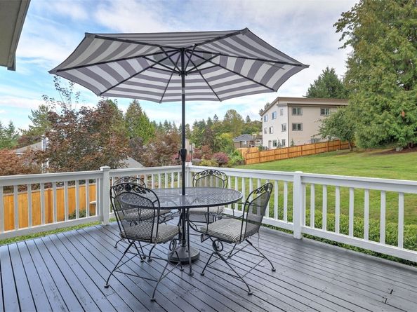 15812 140th Court SE, Renton WA 98058
