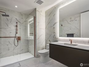 838 Avenue Square NE 1901, Bellevue WA 98004