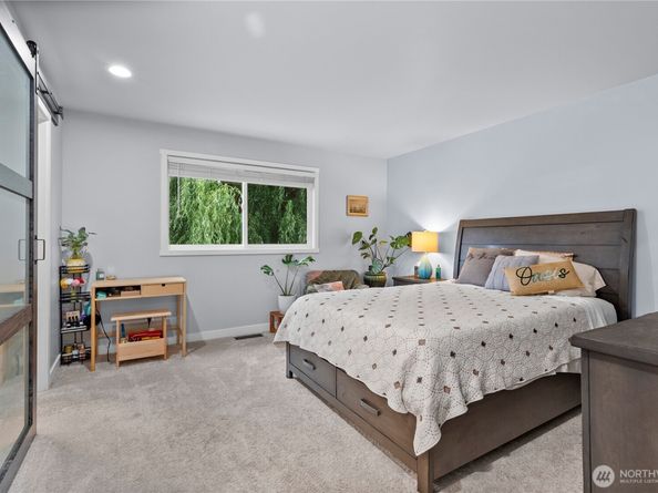 5421 S Roxbury Street, Seattle WA 98118