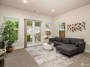 844 224th Avenue NE, Sammamish WA 98074