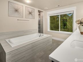 844 224th Avenue NE, Sammamish WA 98074