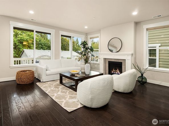 844 224th Avenue NE, Sammamish WA 98074